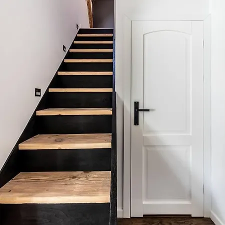 37b Apartment
